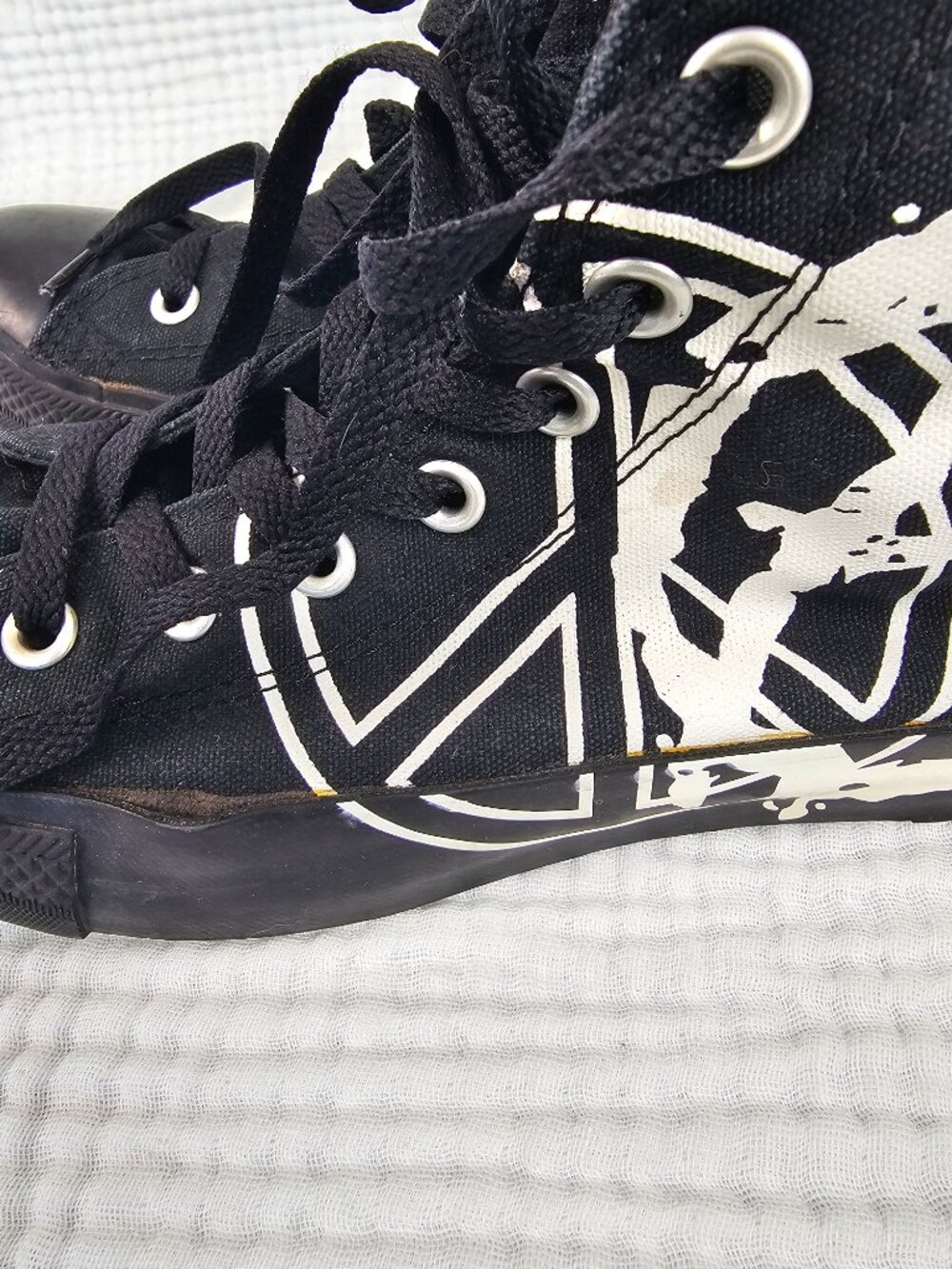 Converse Chuck Taylor All Star * Peace/Anarchy Limited Edition * Women's 8/Men 6 - Picture 4 of 13